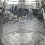 Beli ostanki v čajniku razkrivajo glavno skrivnost kakovosti vaše vode beli-ostanki-v-cajniku-razkrivajo-glavno-skrivnost-kakovosti-vase-vode.webp.webp